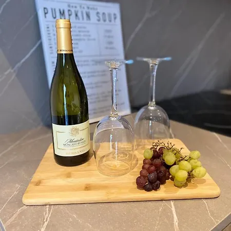 Broadway By The Sea Apartmán